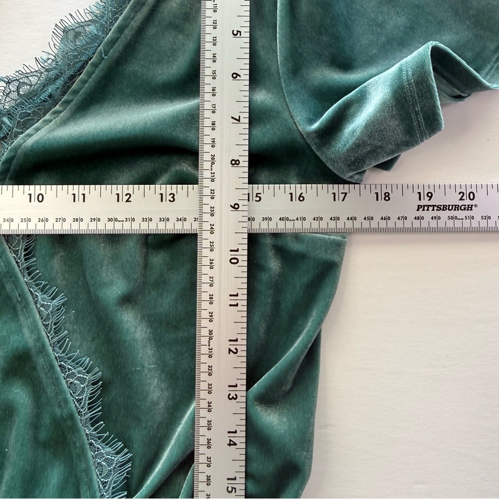 Abercrombie And Fitch Womens Emerald Green Velvet Top With Lace Trim Small - Picture 7 of 12